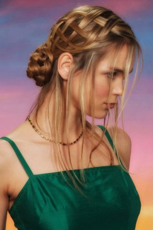 14. Dlhé vlásky krížom krážom